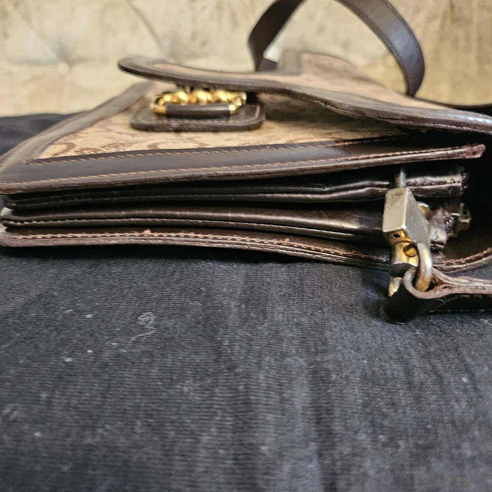 RARE AUTHENTIC Vintage Celine Tripple horsebit logo . - Picture 10 of 13